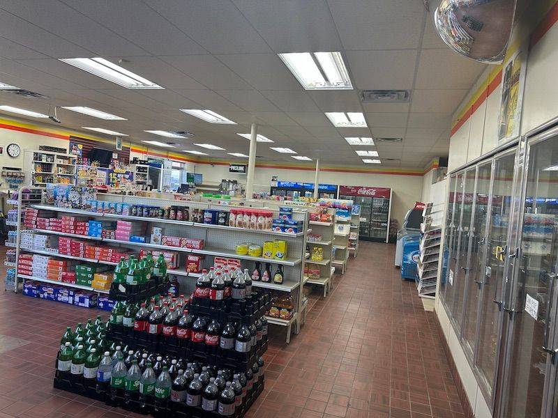 Sarnia, ON N7T 1L7,288 Ontario ST