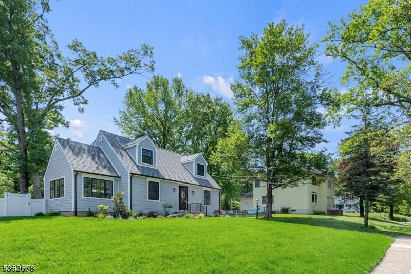 Berkeley Heights Twp., NJ 07922,242 Park Ave