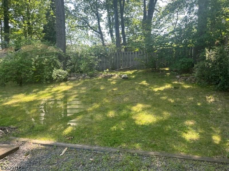 West Orange Twp., NJ 07052,31 Morris Rd