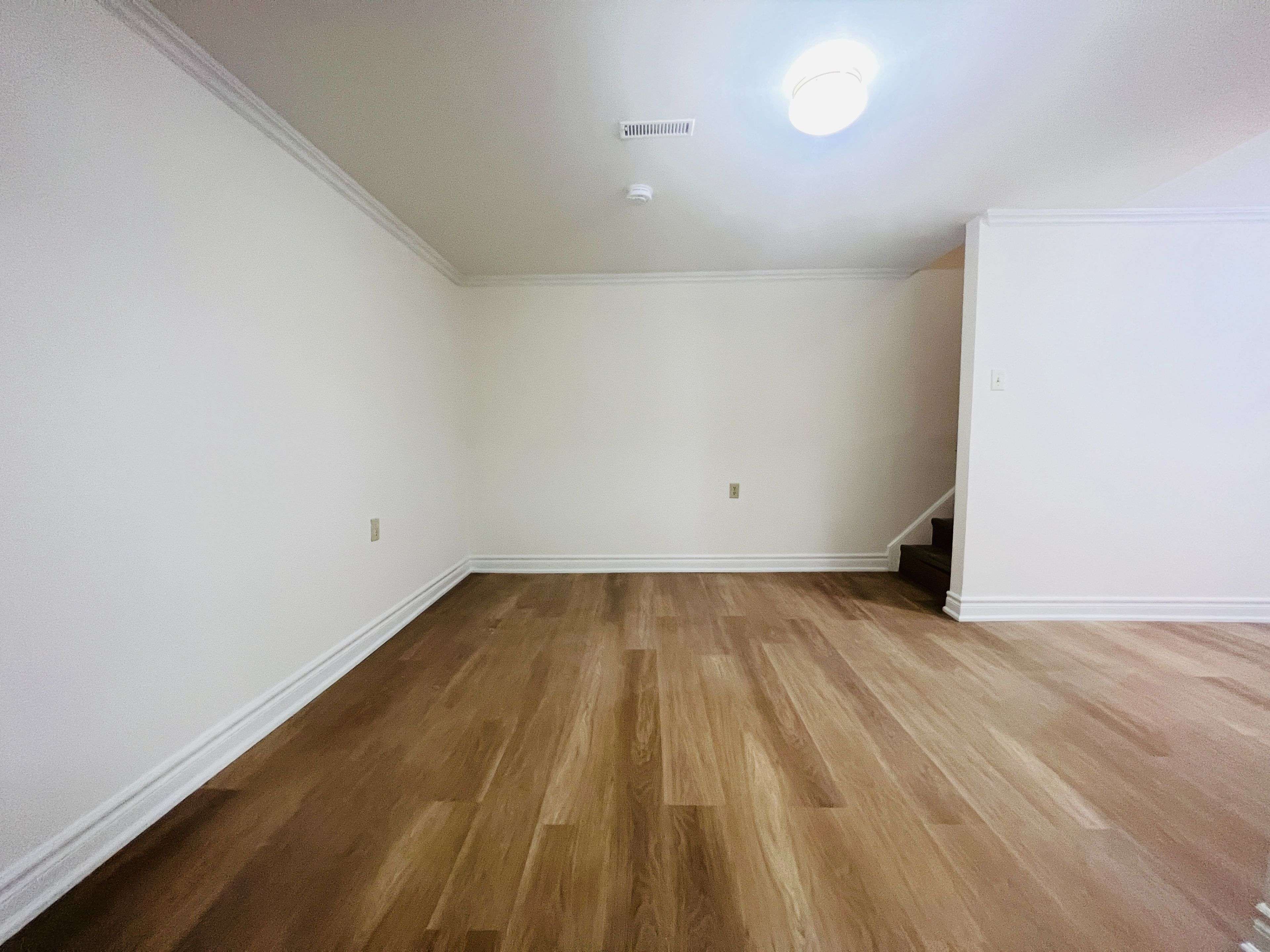 Whitby, ON L1N 7J7,212 Glen Hill DR #Lower
