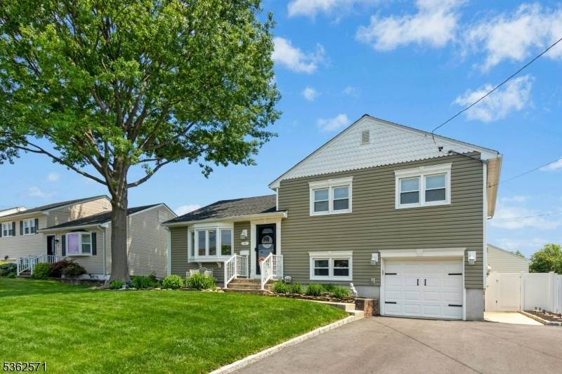 Clark Twp., NJ 07066,11 GARSIDE PLACE