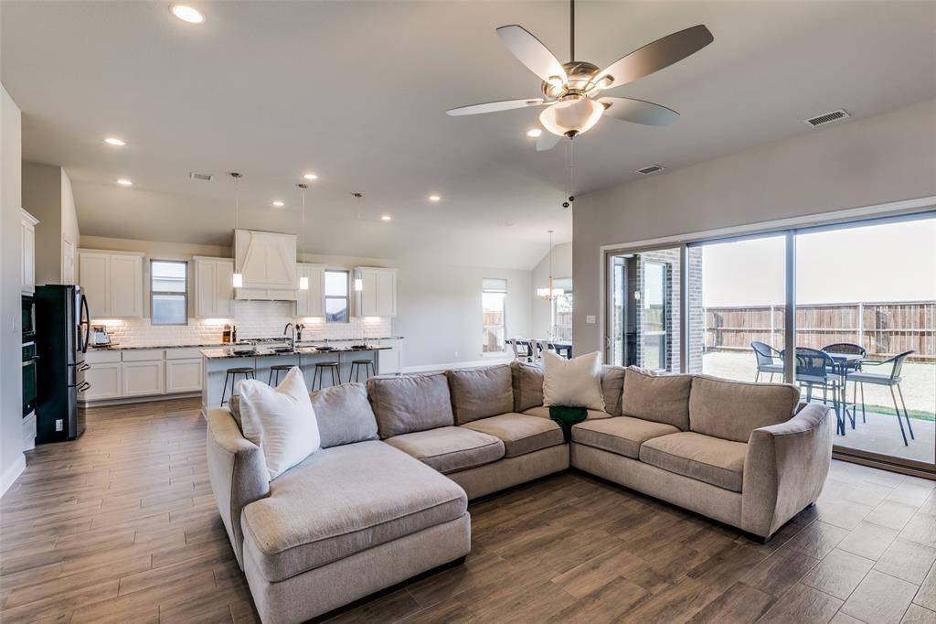 Celina, TX 75009,1817 Scotney Court