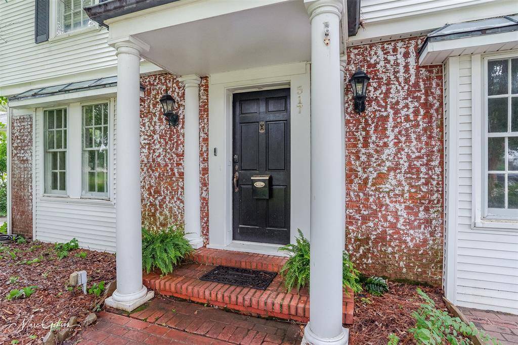 Shreveport, LA 71104,517 Ratcliff Street