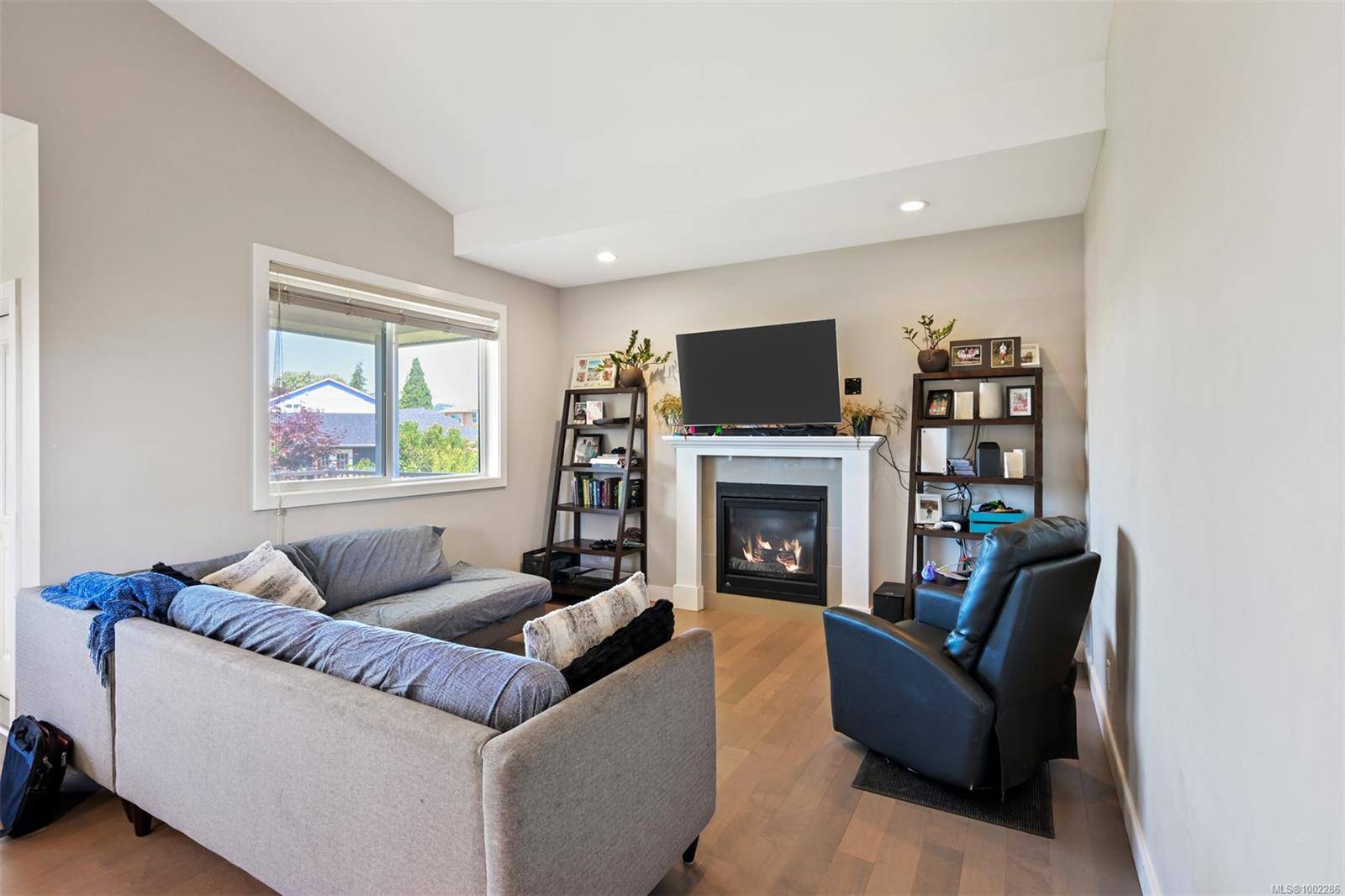 Saanich, BC V8Z 4B8,4290 Glanford Ave
