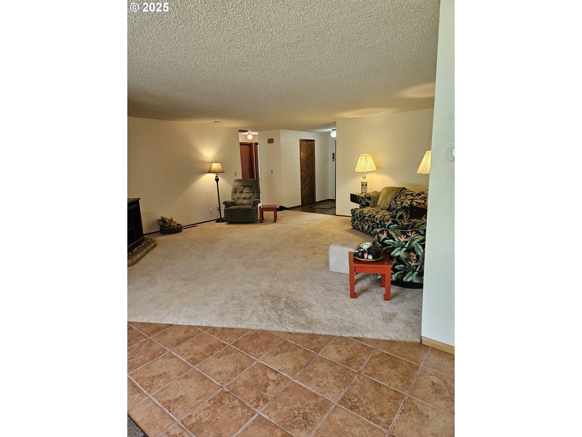 Salem, OR 97304,1619 NW NUT TREE DR