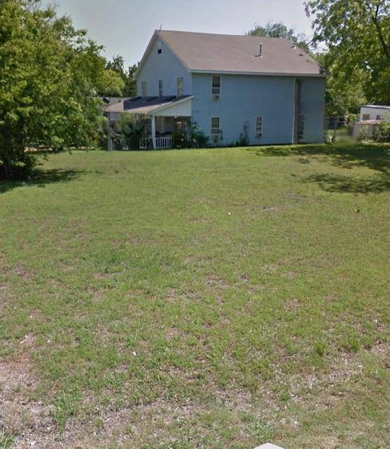Crandall, TX 75114,300 S 5th Street