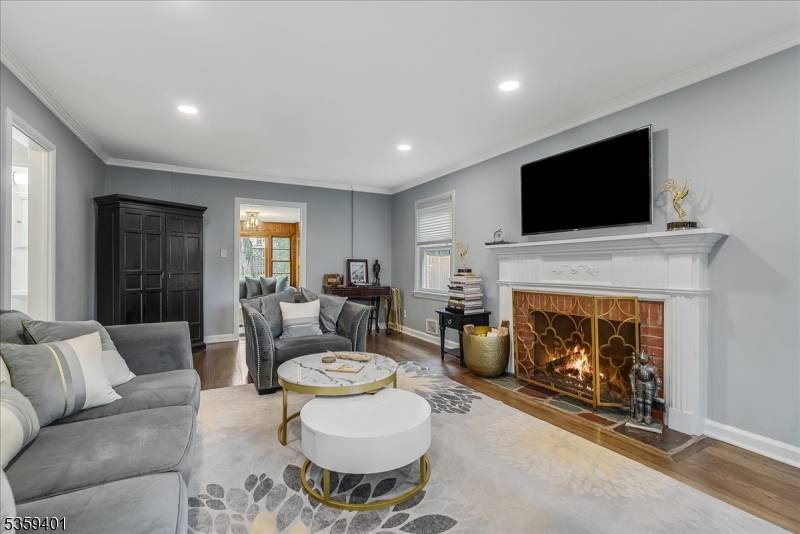 West Orange Twp., NJ 07052,15 Glenside Dr