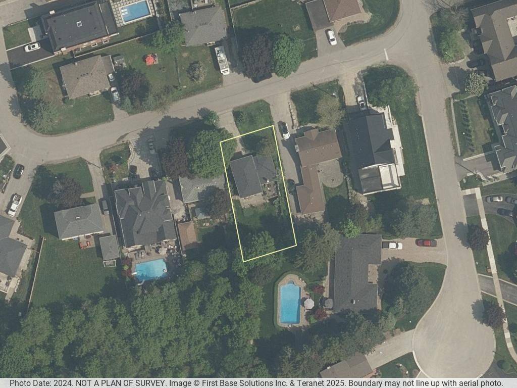 King, ON L3Y 7R5,53 Humber CRES