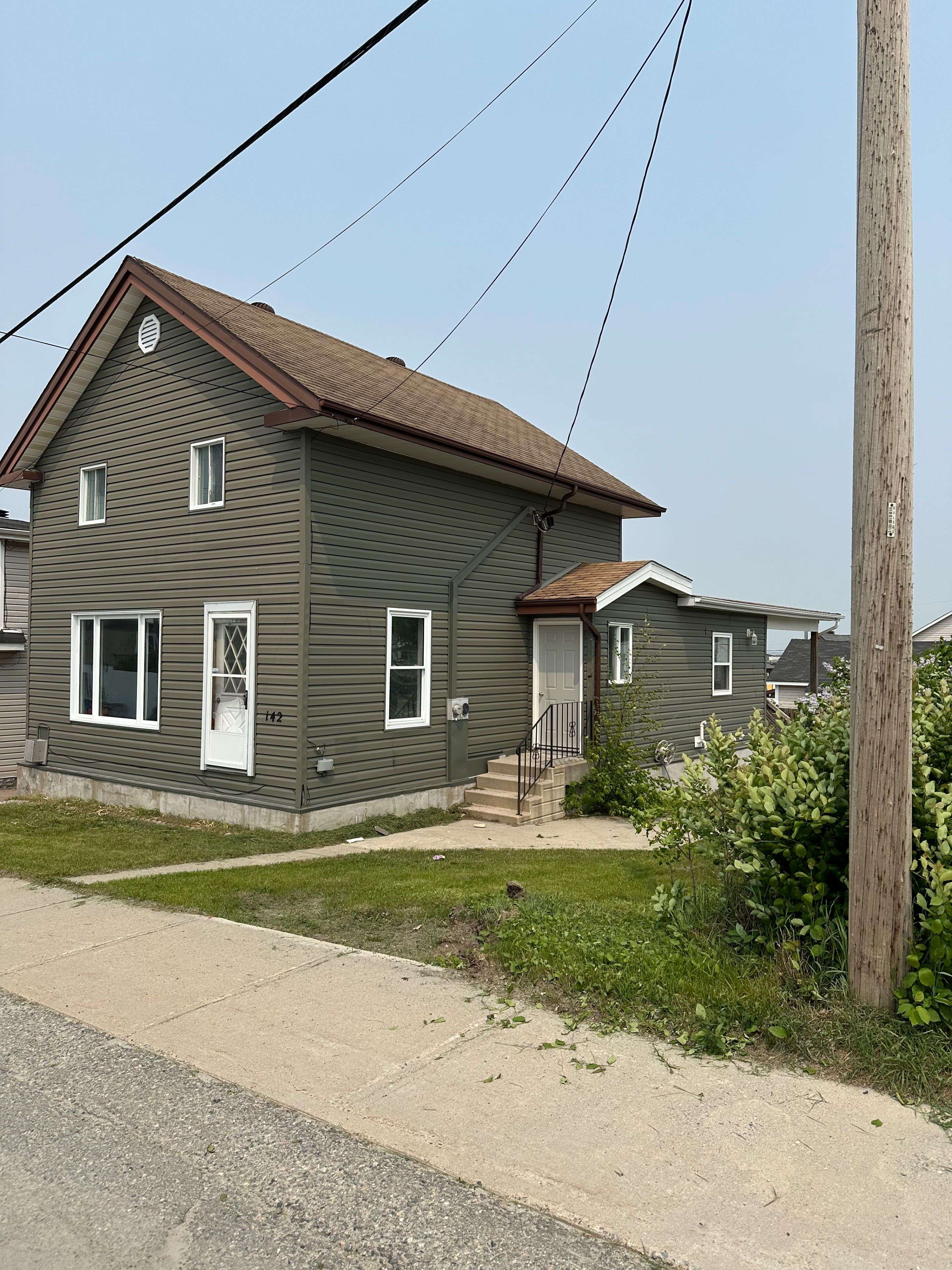 Timmins, ON P4R 1H1,142 Kent AVE
