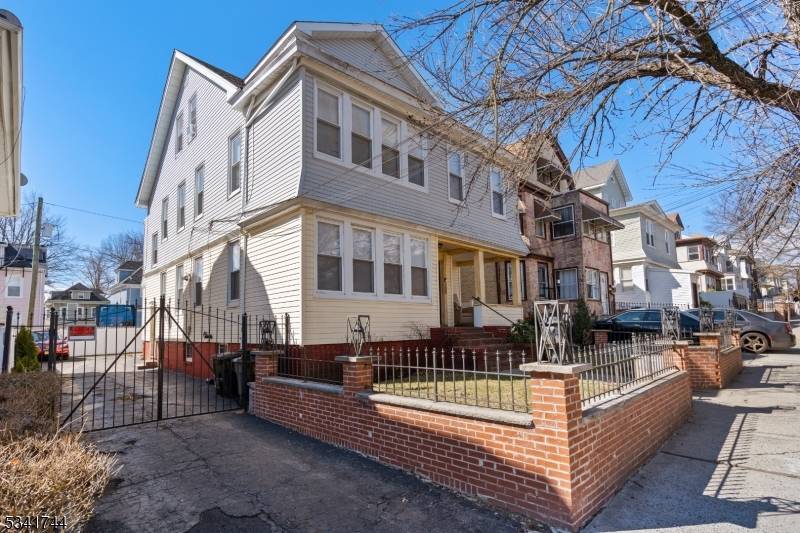 Newark City, NJ 07112,166 Renner Ave