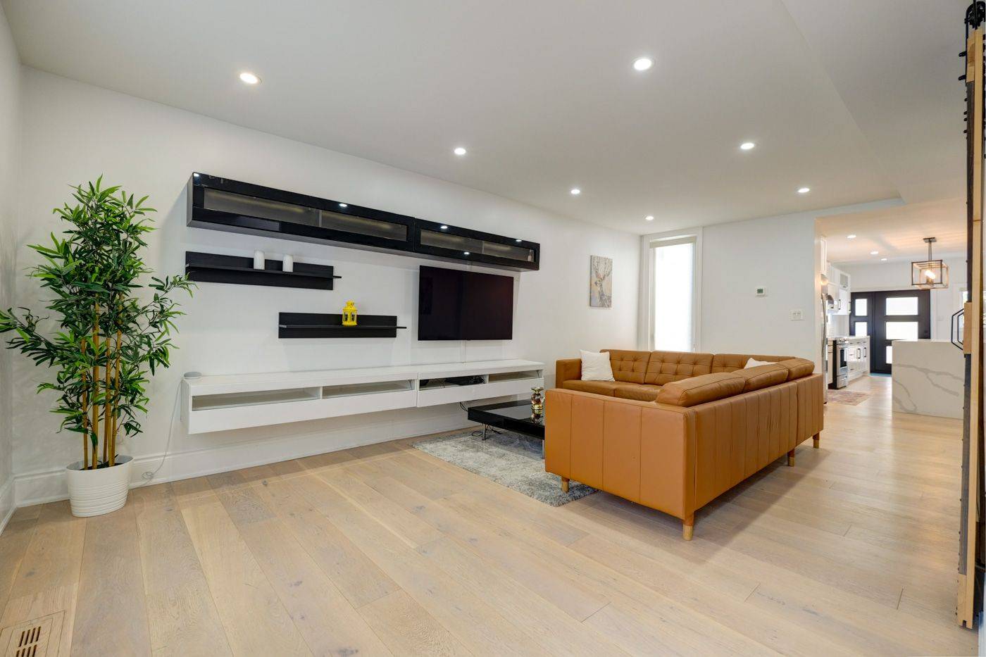 Toronto E01, ON M4M 2R7,70 Carlaw AVE #Main & 2nd Floor