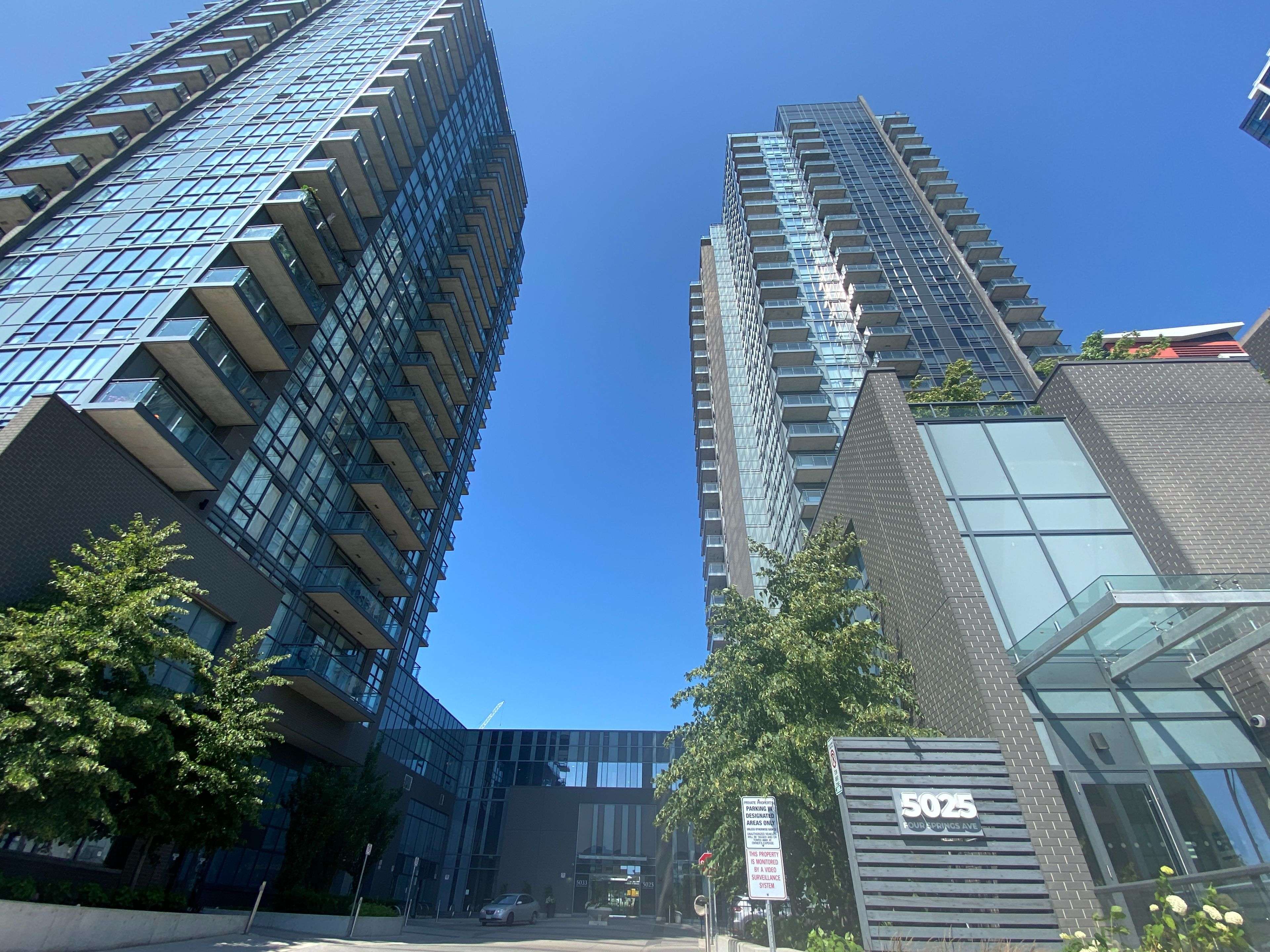 Mississauga, ON L5R 0G5,5025 Four Springs AVE #708
