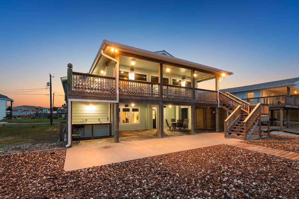 Rockport, TX 78382,672 Copano Ridge Rd