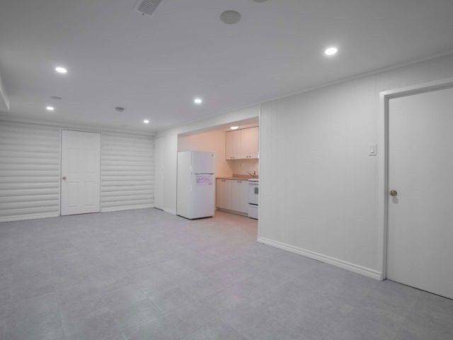Toronto C14, ON M2N 4C5,139 Mckee AVE #ENTIRE PROPERTY