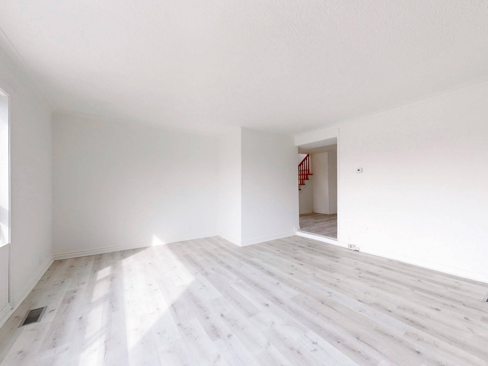 Toronto W05, ON M9M 2T4,3131 Weston RD