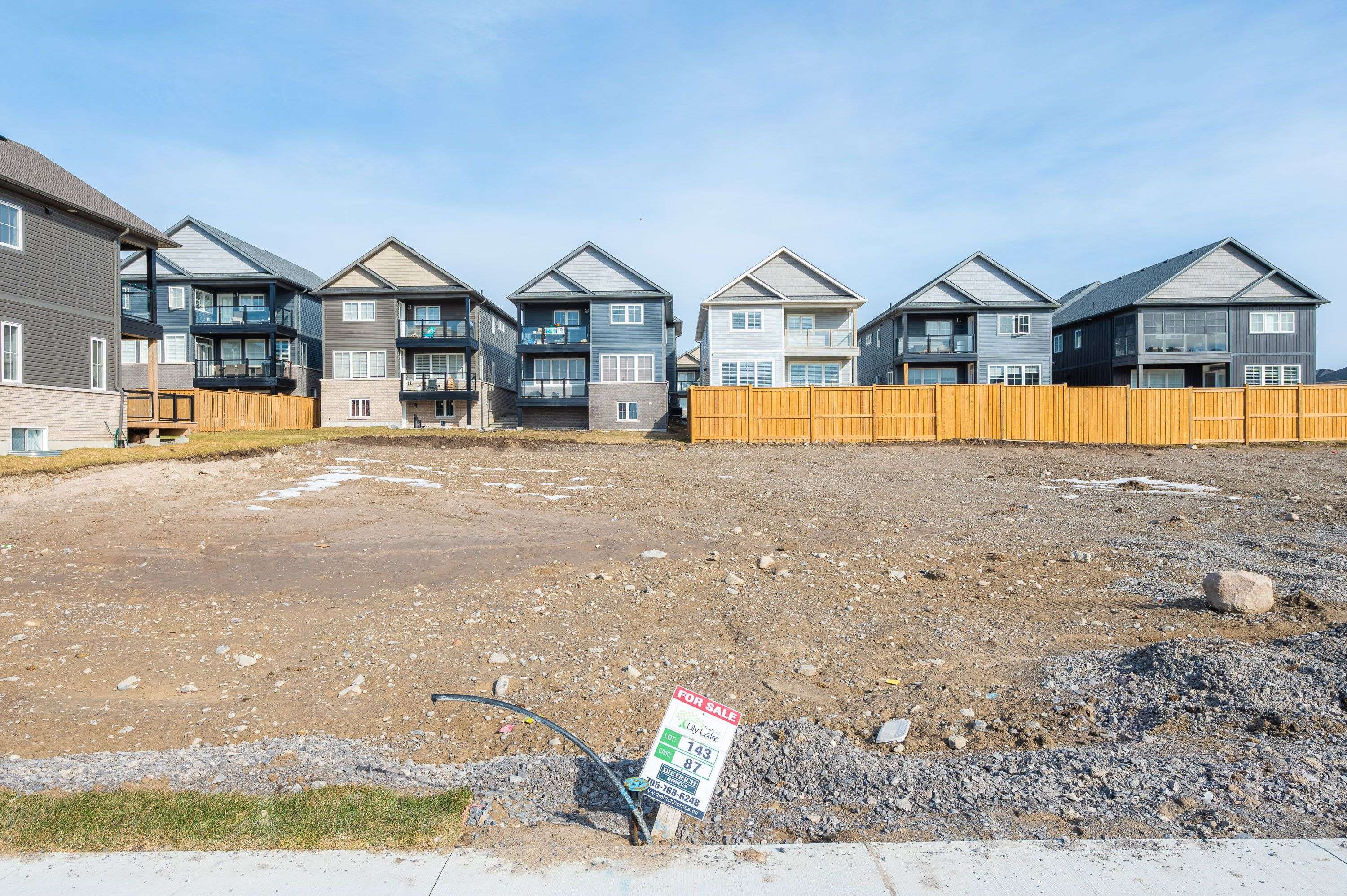 Peterborough North, ON K9K 0H6,85 York DR