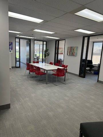 Markham, ON L3R 0E1,60 Renfrew DR #200
