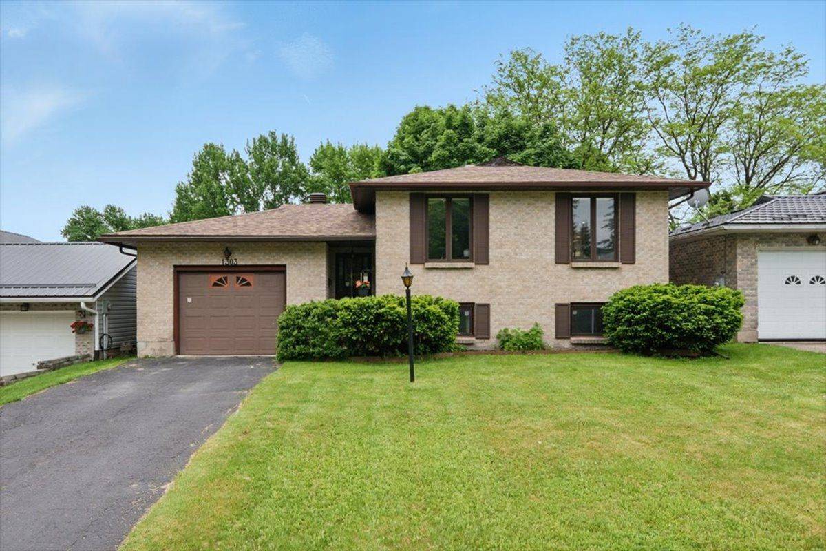 Brockville, ON K6V 6G2,1303 Vista DR