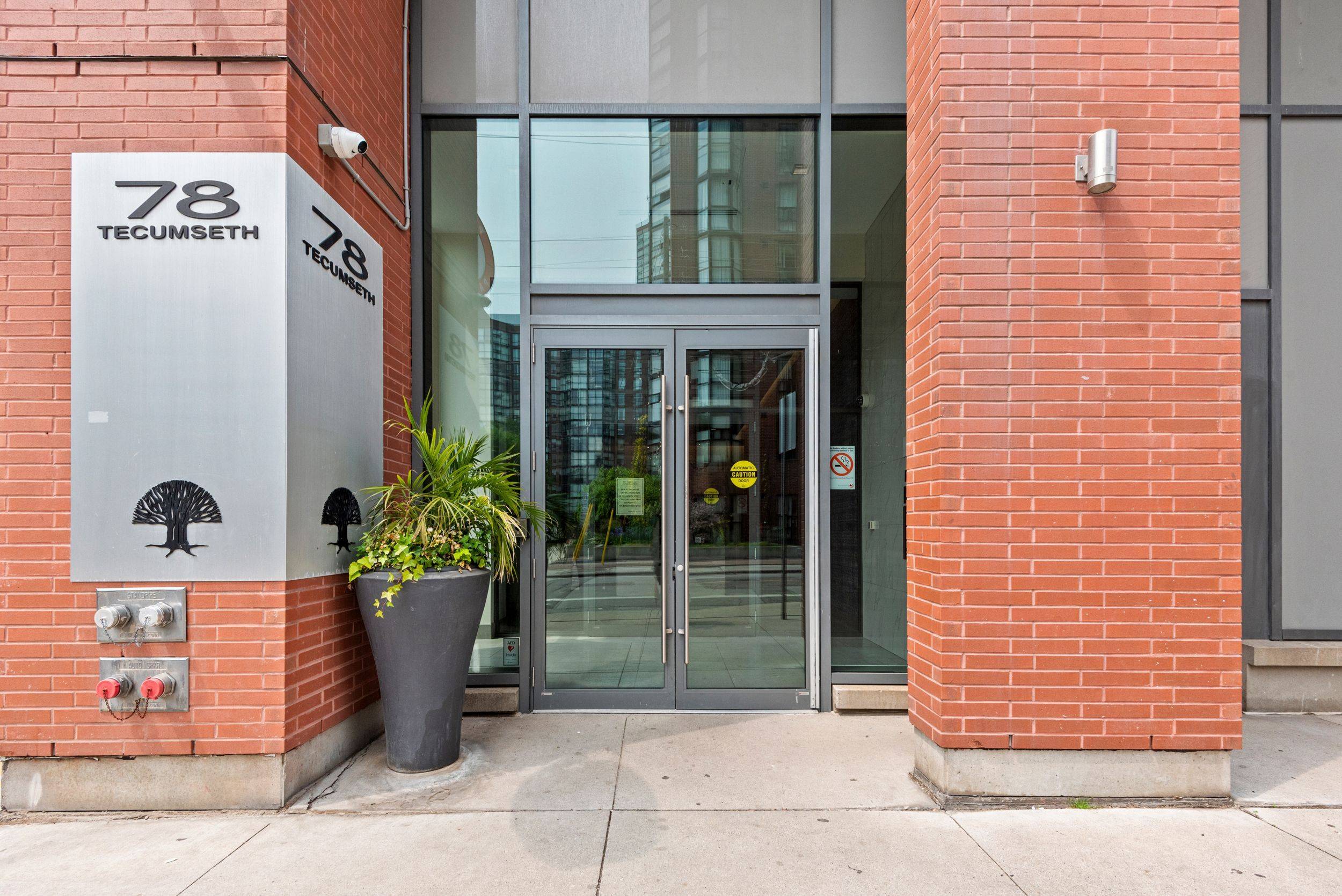 Toronto C01, ON M5V 0A9,78 Tecumseth ST #302