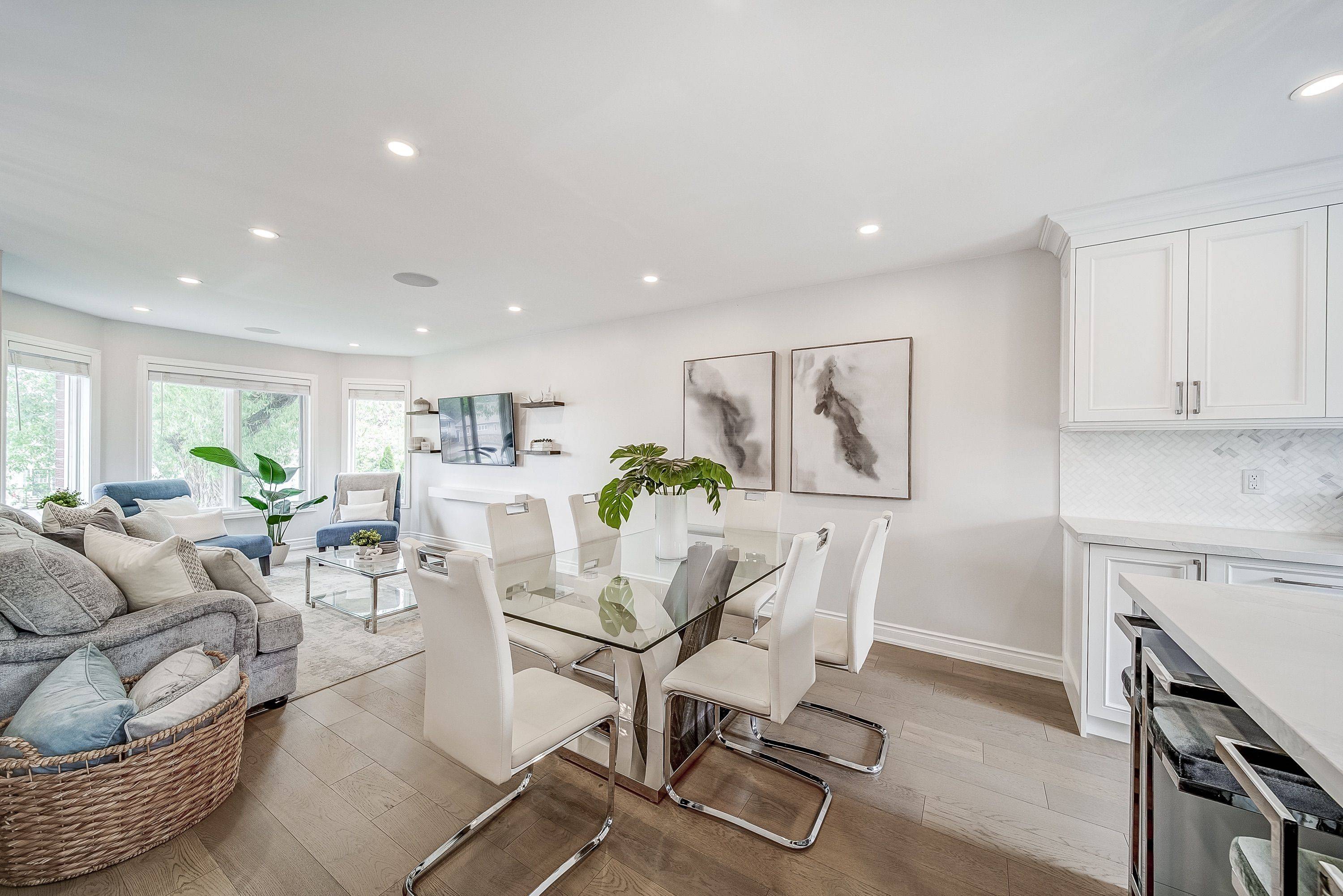 Innisfil, ON L9S 3T9,2608 Leonard ST