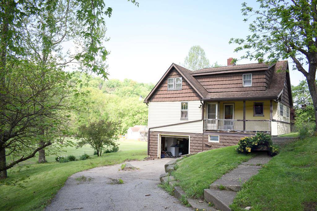 Proctor, WV 26055,1987 Fish Creek Road