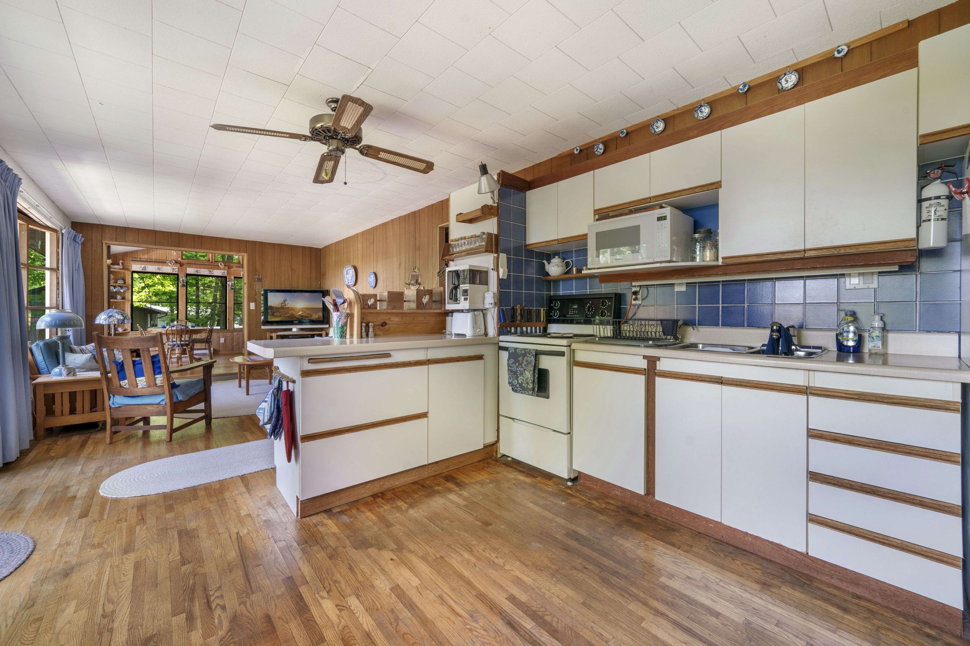 Huntsville, ON P1H 2J2,316 North DR