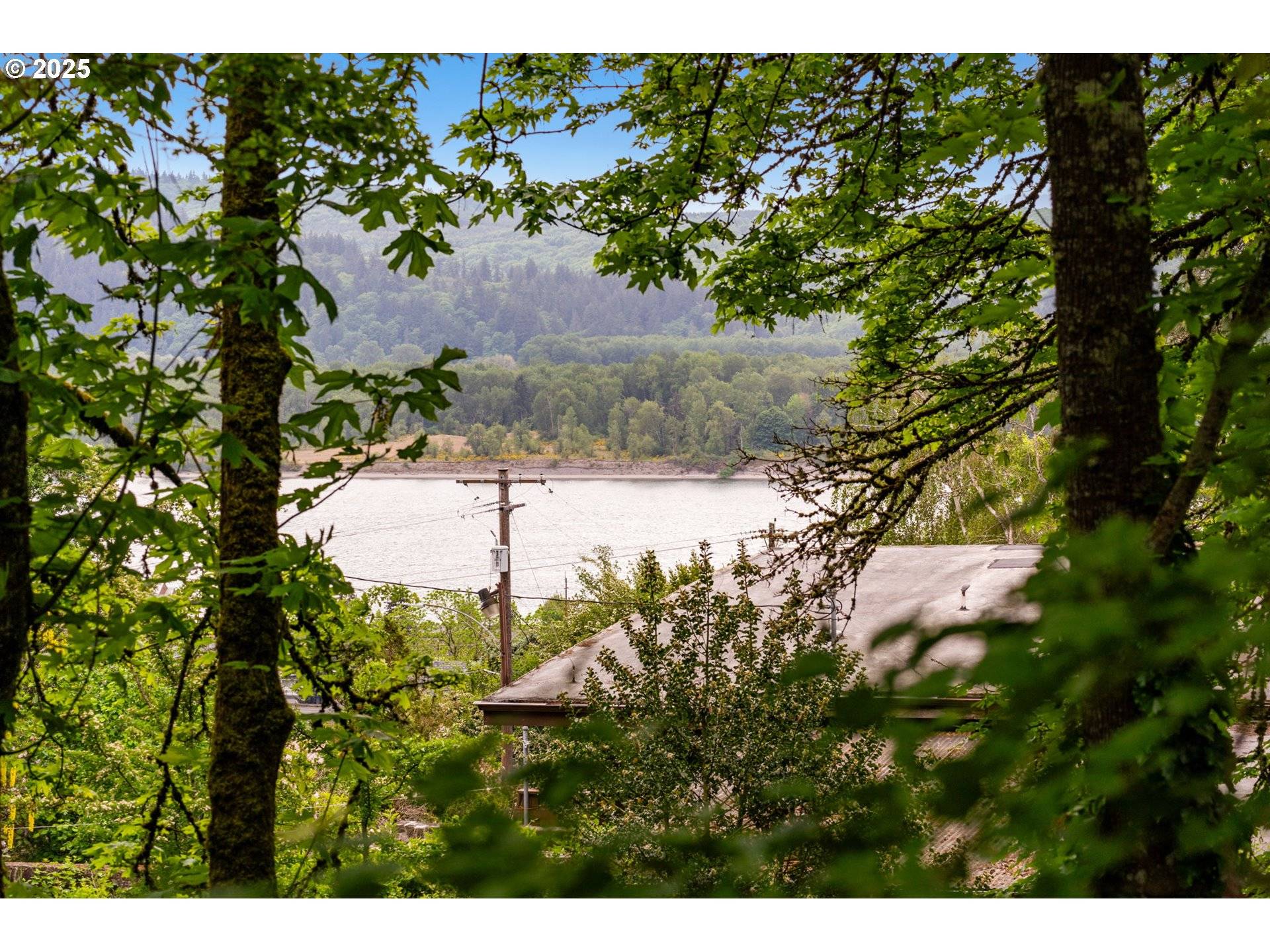 Kalama, WA 98625,581 GERANIUM ST