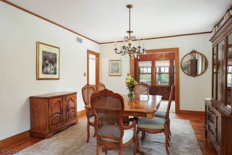 Morristown Town, NJ 07960,27 Sherman Pl