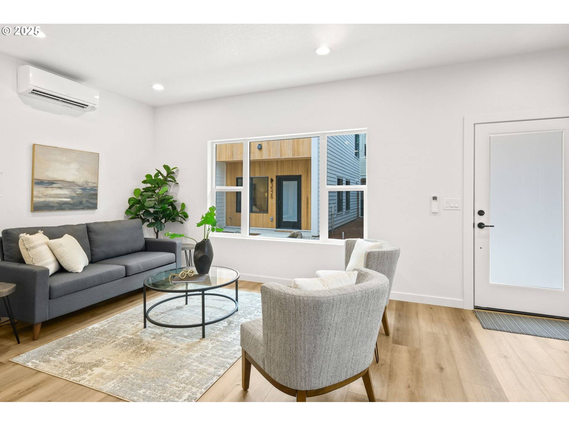 Portland, OR 97212,3528 NE 44th AVE