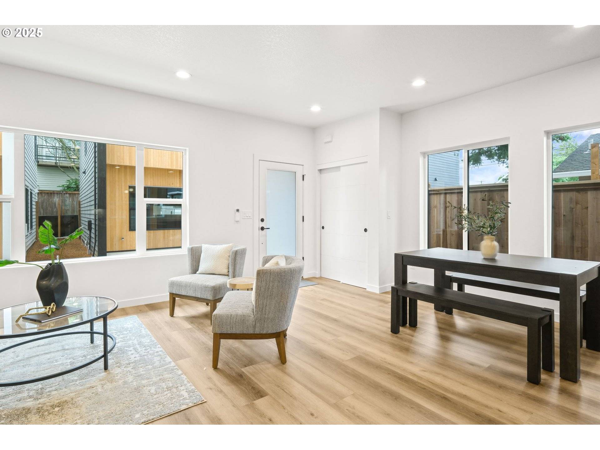 Portland, OR 97212,3528 NE 44th AVE