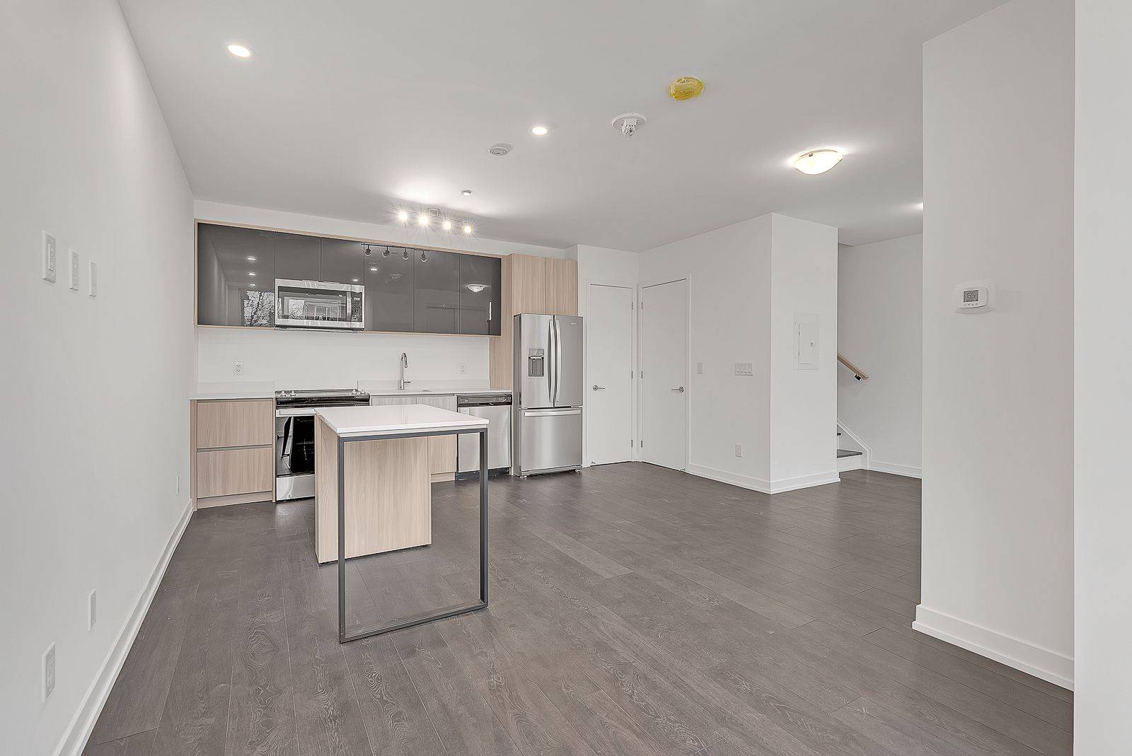 Toronto W05, ON M3M 0E2,5 Maryport AVE #113