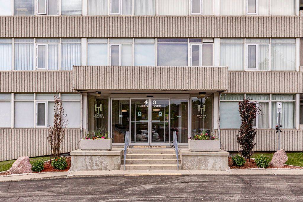 Hamilton, ON L8K 6N1,40 Harrisford ST #403