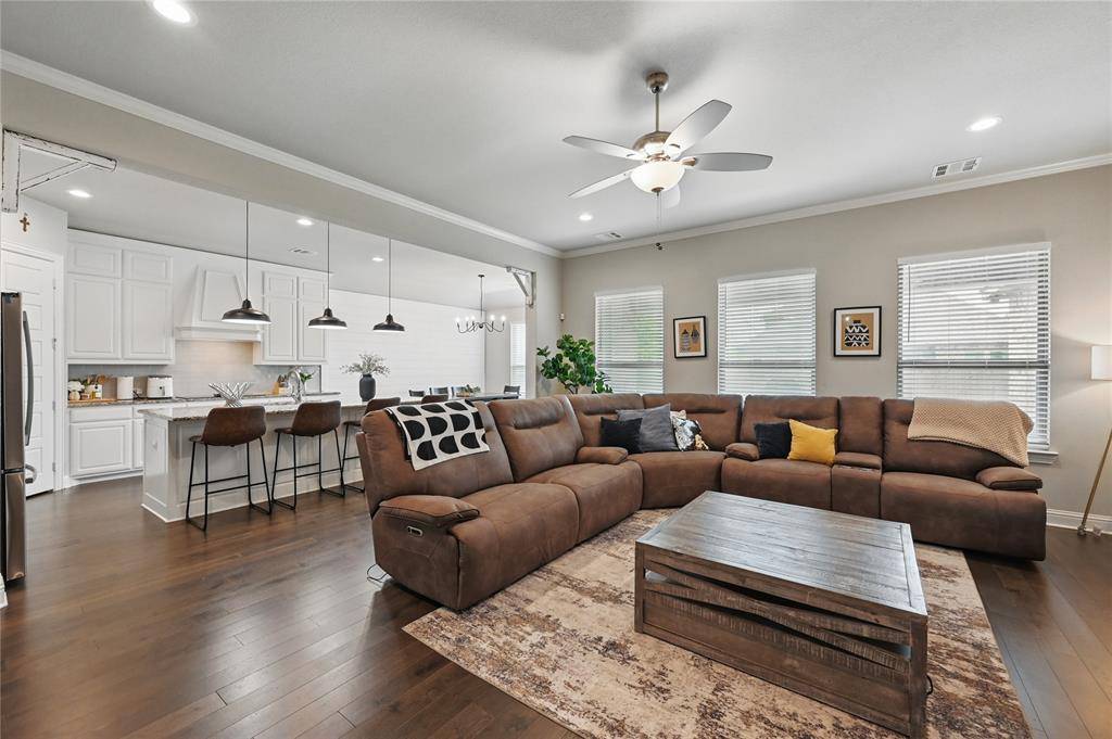 Waxahachie, TX 75165,440 Strait Lane