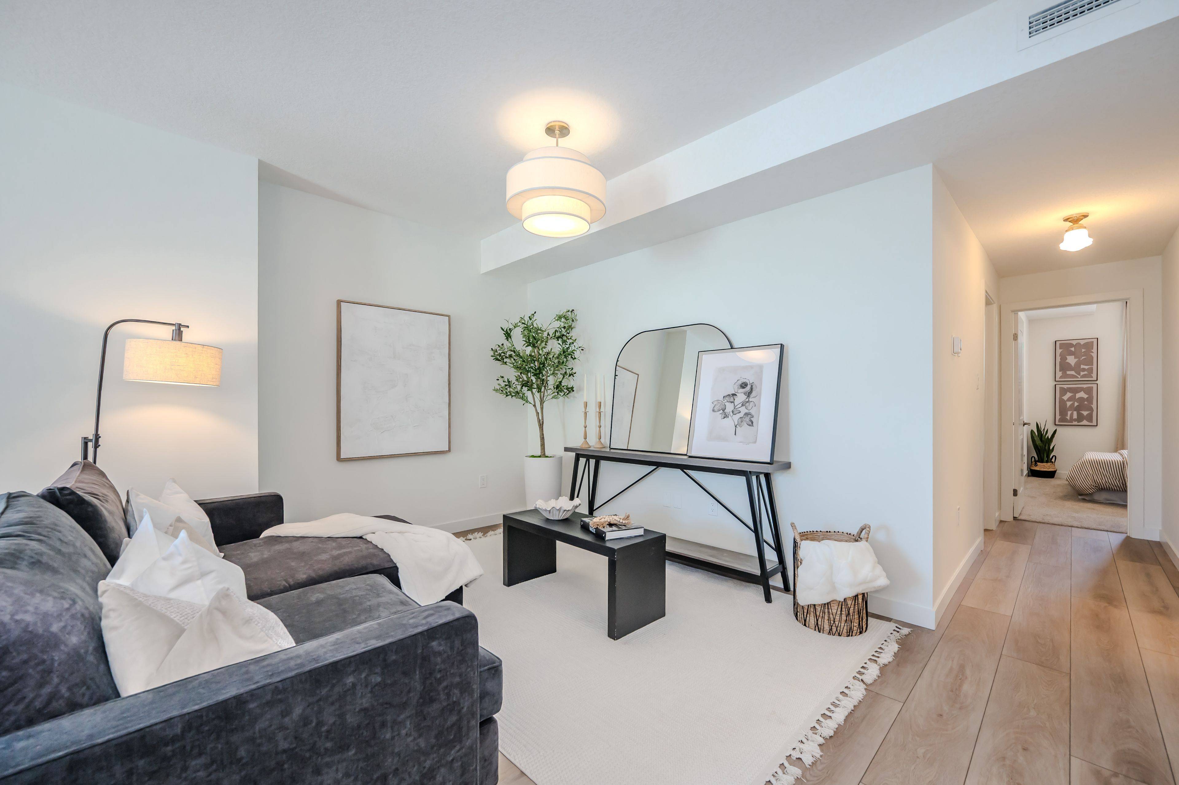 Guelph, ON N1H 1G8,824 Woolwich ST #104