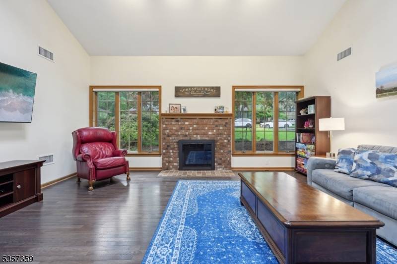 Midland Park Boro, NJ 07432,151 Busteed Dr
