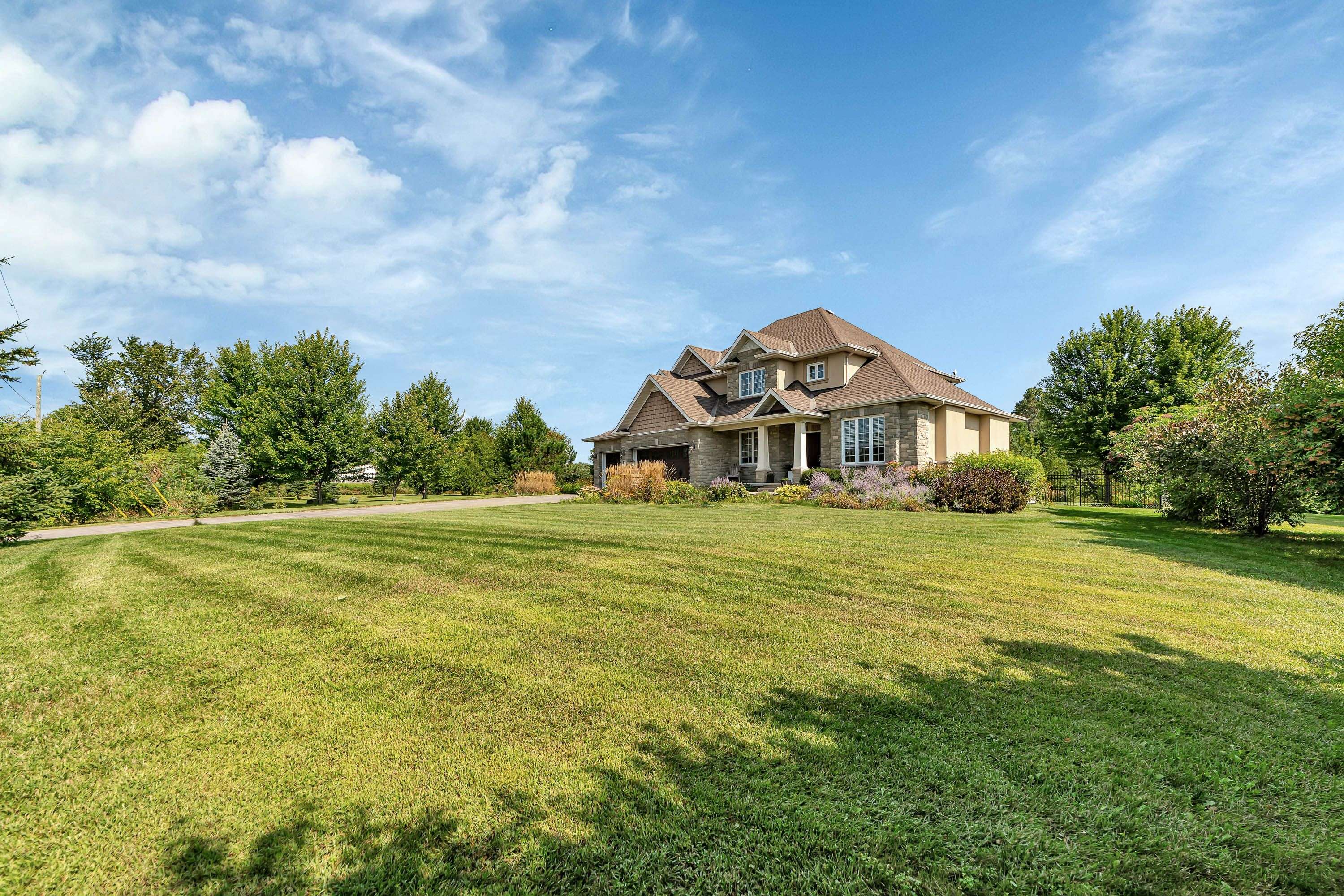 Stittsville - Munster - Richmond, ON K0A 1B0,15 Canadian DR