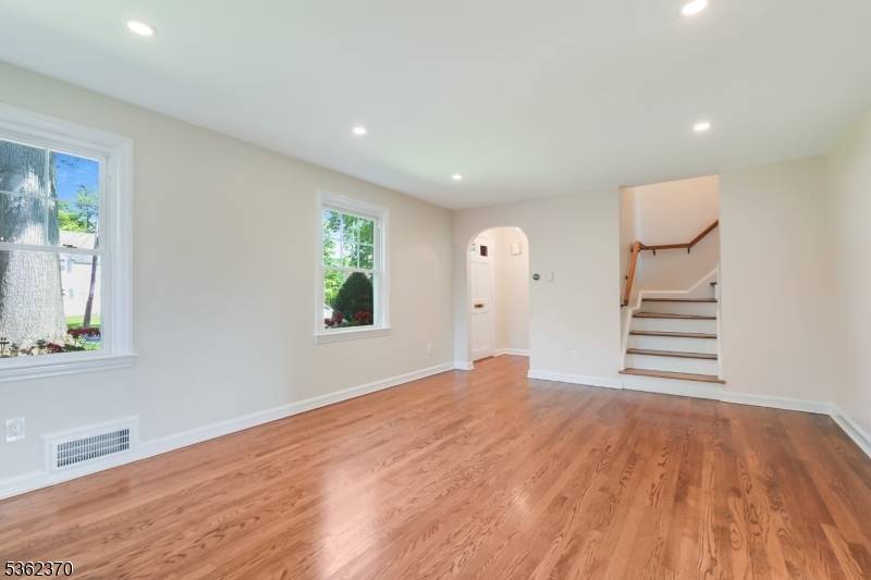 North Plainfield Boro, NJ 07062,3 Ivy Pl