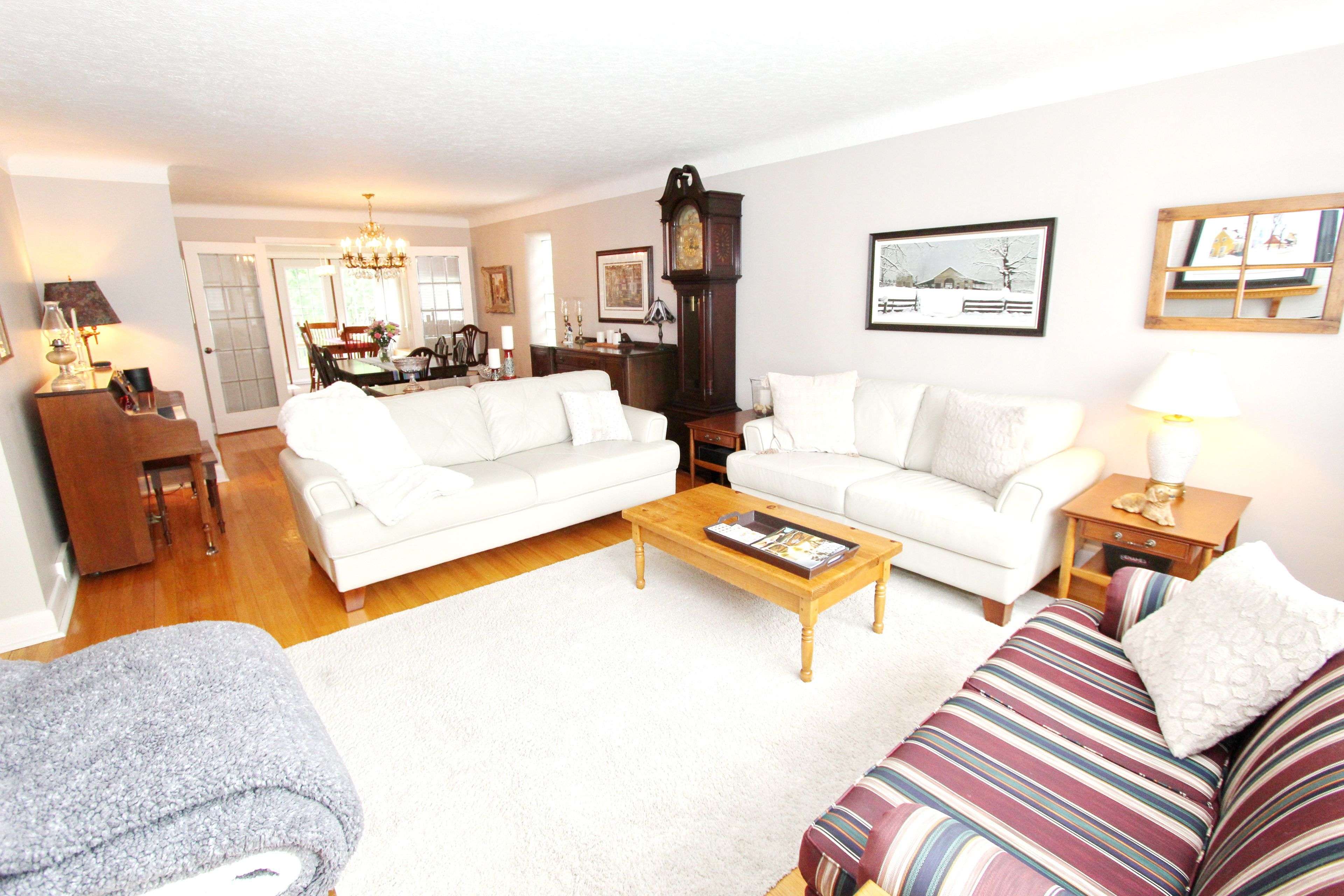 Richmond Hill, ON L4C 1C7,42 Roseview AVE
