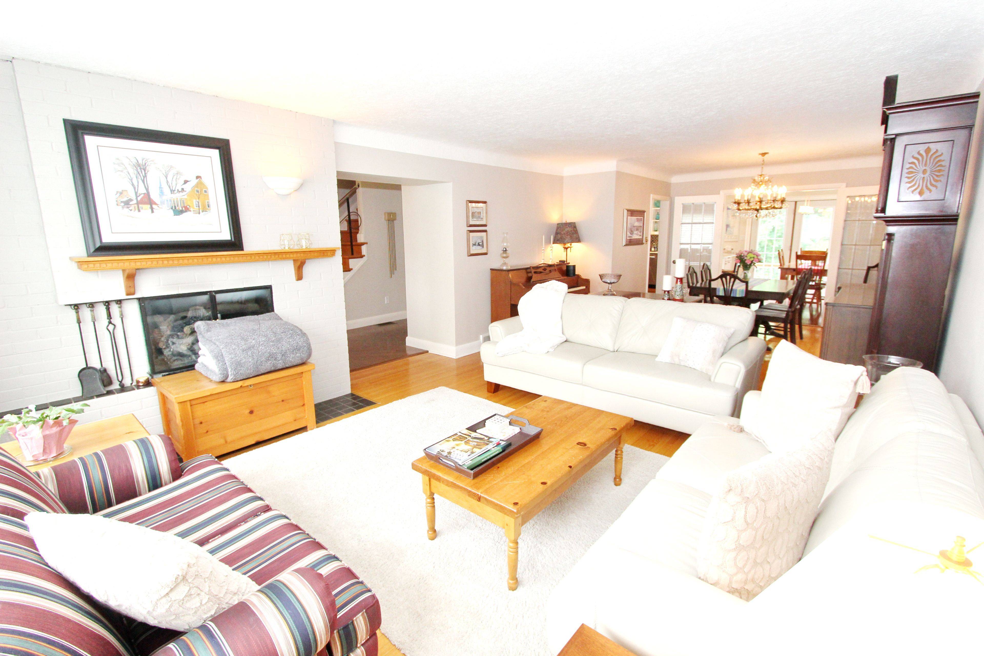 Richmond Hill, ON L4C 1C7,42 Roseview AVE