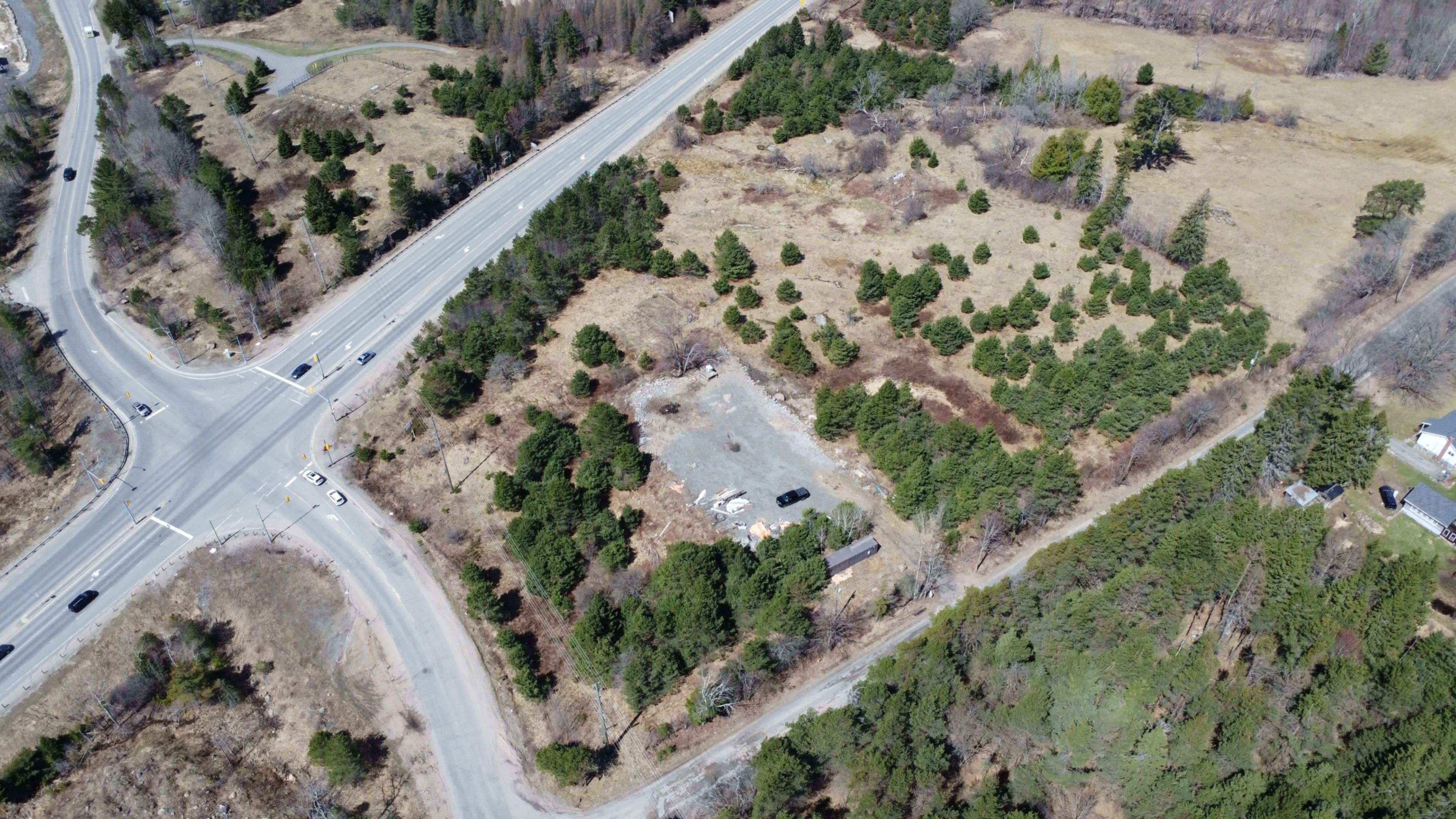 Huntsville, ON P1H 1N7,651 Golf Course RD