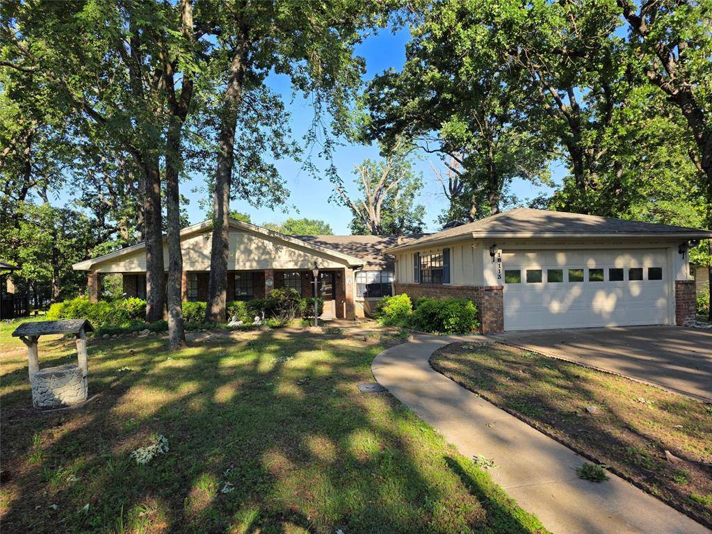 Kemp, TX 75143,18113 Briarwood Drive