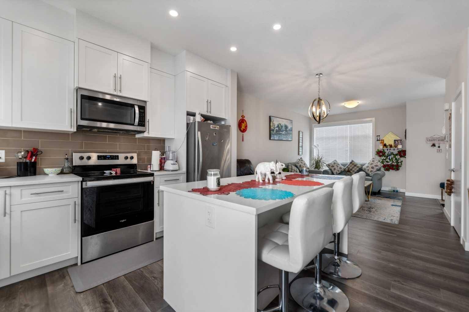 Calgary, AB T3P 1K2,148 Sage Meadows GDNS NW
