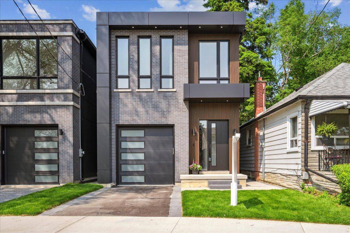 Toronto W06, ON M8W 3X1,12B Foch AVE