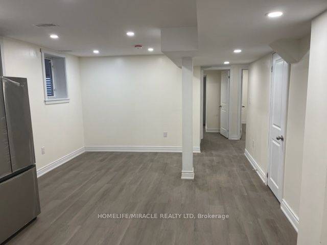 Brampton, ON L6X 5S2,7 Aldenham ST #Basement