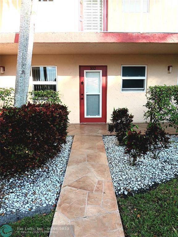 Margate, FL 33063,1030 W Country Club Dr #102