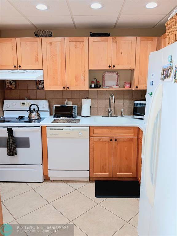 Margate, FL 33063,1030 W Country Club Dr #102