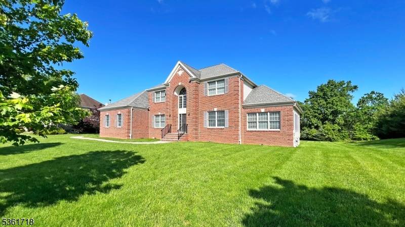 Hillsborough Twp., NJ 08844,2 Murphy Dr