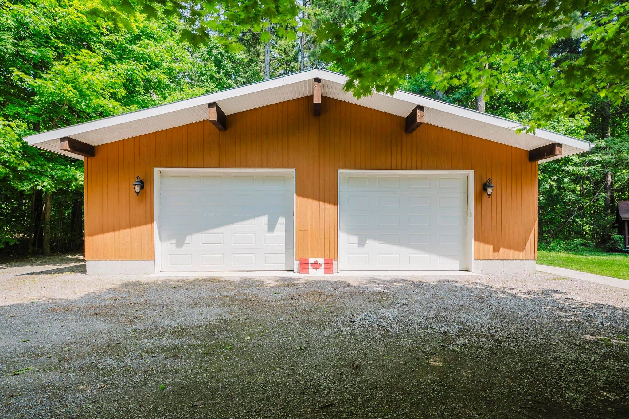 Bluewater, ON N0M 1G0,77812 Orchard Line