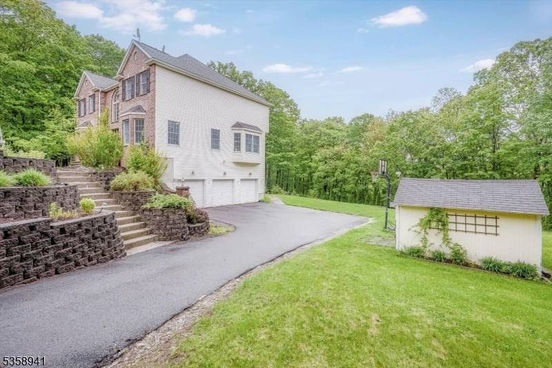 Sparta Twp., NJ 07871,9 King Alex Ct