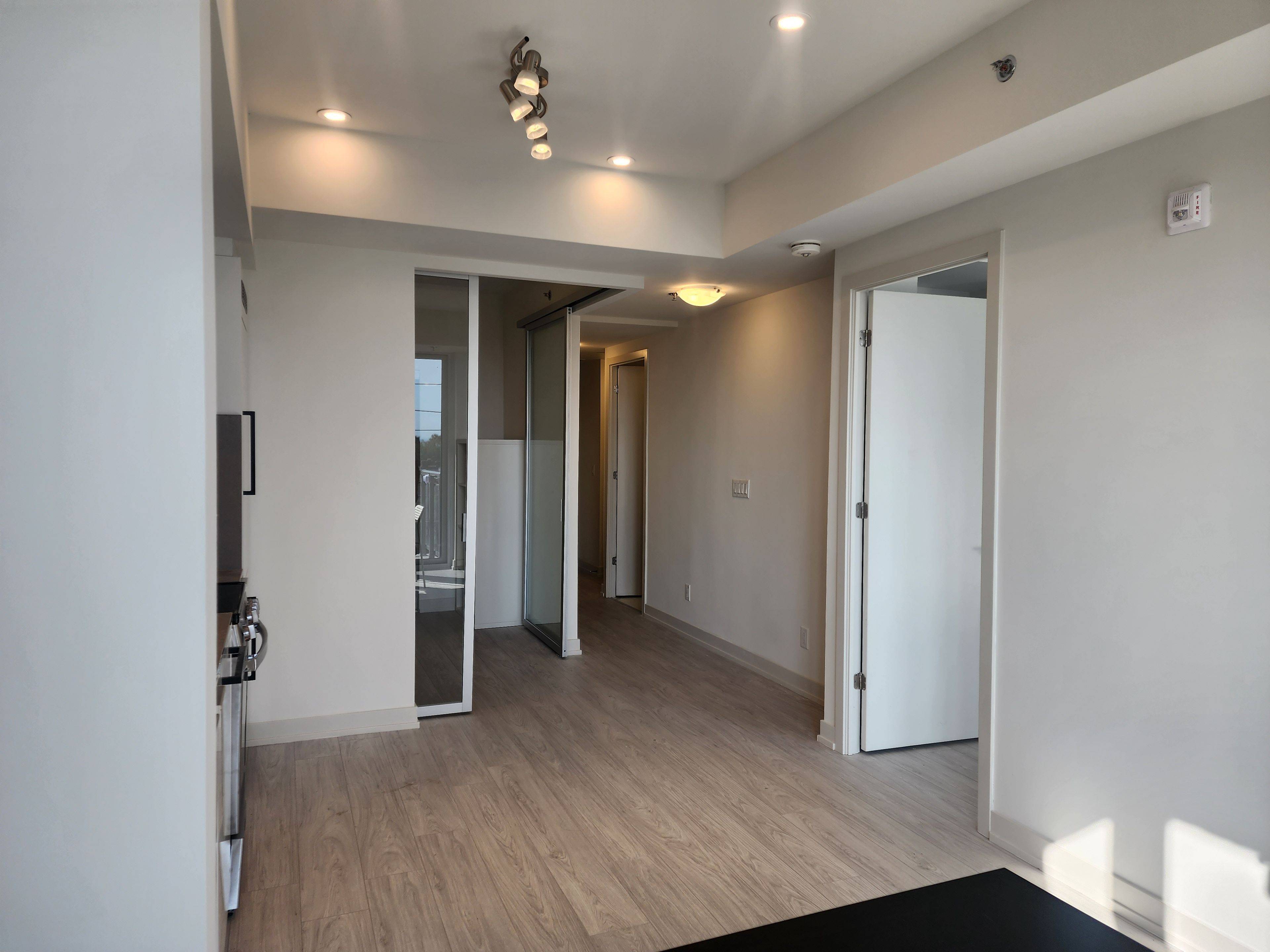 Toronto E06, ON M1N 0C3,90 Glen Everest Rd RD E #422